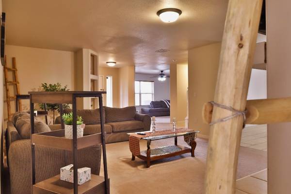 $2699.00 / 5br - 3646ft2 - CHARMING HOME FOR RENT: 4899 Galina Dr., Las Cruces NM 8801263867374581507123