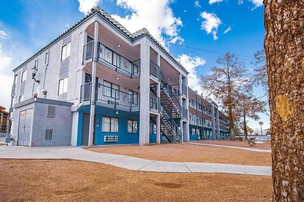 $849 / 1br - 450ft2 - Pool, Close to Las Vegas Strip, Shopping Nearby (3770 University Center Drive, Las Vegas, NV)63859613296003121