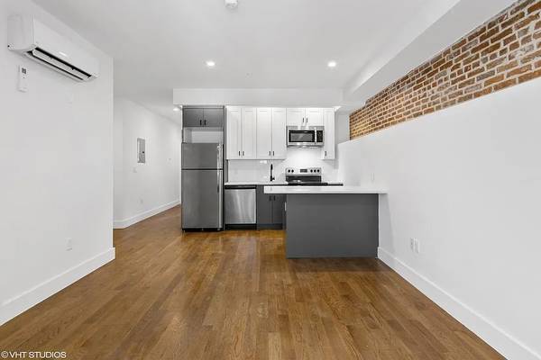 $1,390 / 3 habitaciones - Habitación en Bushwick con patio trasero, lavadora/secadora en unidad, lavavajillas, azotea (Bushwick)63854385872387124