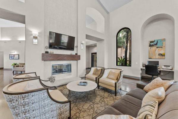$1,238 / 1hab - 924ft2 - Piscina estilo resort, Lavavajillas, Casa club, Bañeras romanas (Houston Medical Center)63906680348418121