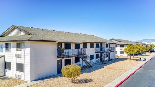 $1,240 / 2br - 850ft2 - 2/bd 1/ba, Spa, Vinyl Flooring (3650 South Stober Blvd, Las Vegas, NV)63859497776257121