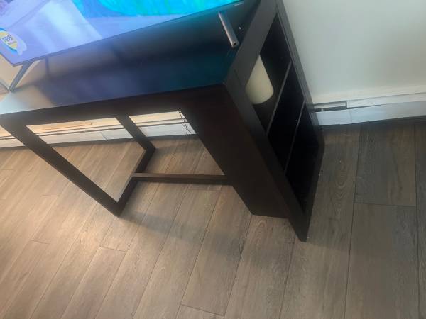 Corner Unit Table Stand 1