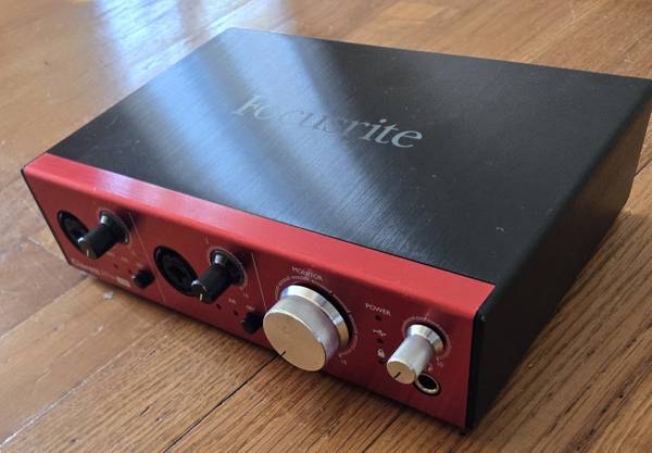 Focusrite Clarett 2 Pre USB 1