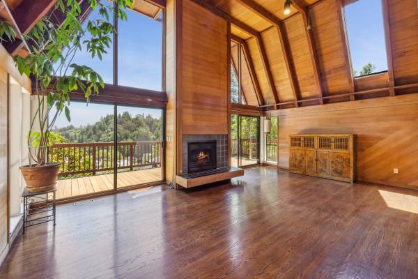 Mill Valley Treehouse for Rent 4BR + Loft, 3BA, Walk to Downtown 1