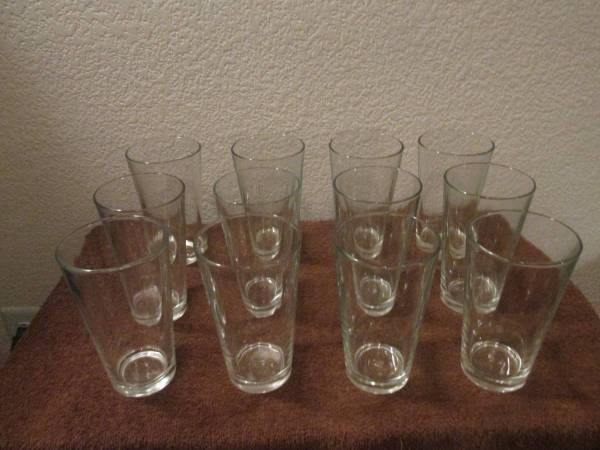Like New: Set Of 12 One- Pint Beer/Beverage Glasses From A Bar-(Hend.) - $10 (Household Items - By Owner)62972943004035123