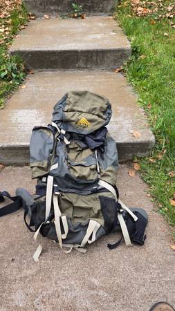 Like New Kelty Backpack 1