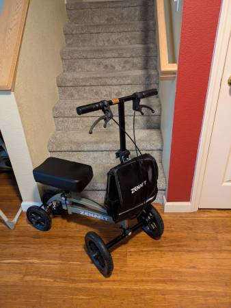 All-terrain knee scooter 1