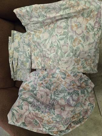 Twin Flat/Twin Fitted Pillow Case 1