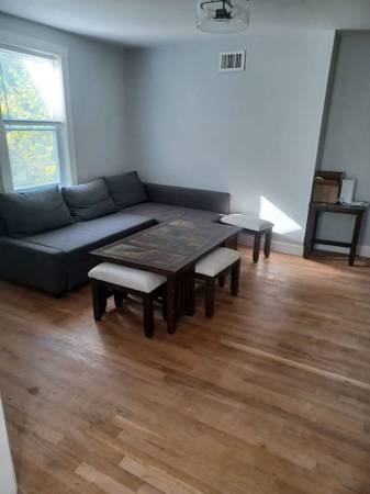 $950 / 5br - 1300ft2 - Furnished room with easy access to everything (Woburn)63996834090883120