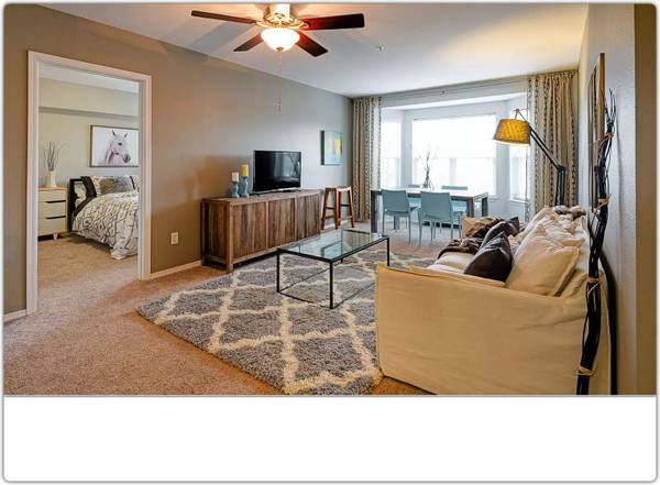$1,978 / 2 habitaciones - 985 pies² - ¡Cerca de todo y lejos de lo común! ¡Vive cerca de todo!63831397834371121