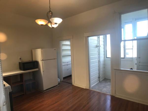 $3,300 / 2br - Top-floor apt in Mission Dolores (mission district)64023718065667124