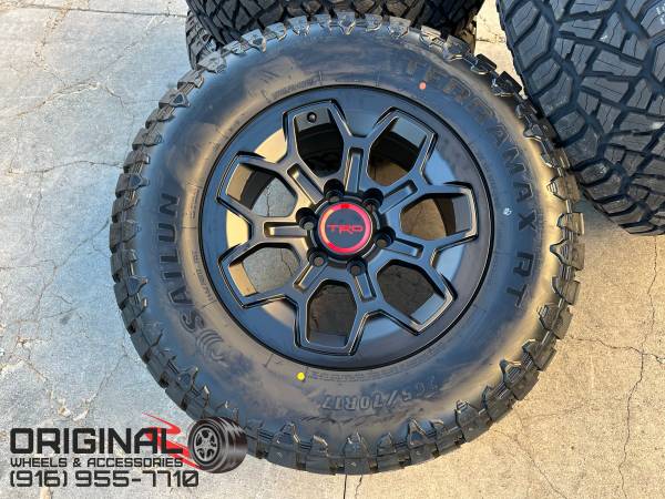 Llantas TRD PRO de 17" para Toyota Tacoma, 4Runner, Tundra, Sequoia, FJ - $1.200 (Rocklin)63440042253955123