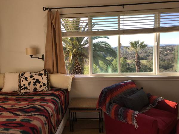 $850 / 1br - 127ft2 - Fabulous room in large country home (Valley Center)63865482088193123