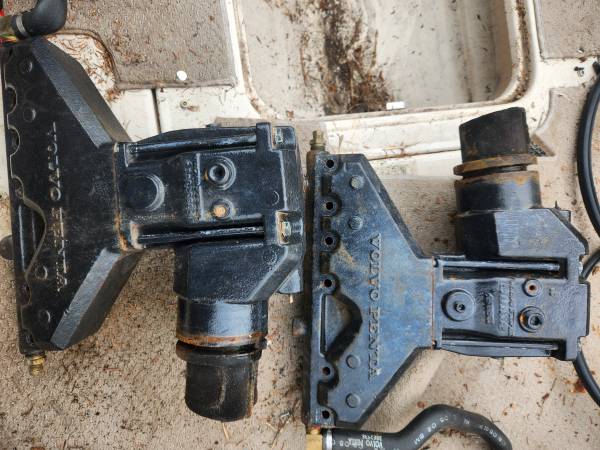 Volvo penta SX 2003 4.3 exhaust manifold with temp sensors 1