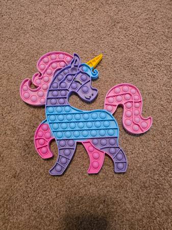 Unicorn Pop It 1