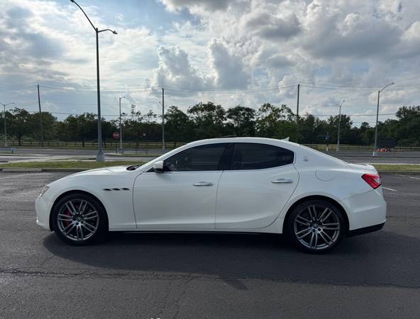2017 MASERATI GHIBLI S - $15,000 (Staten Island)63482439915139123