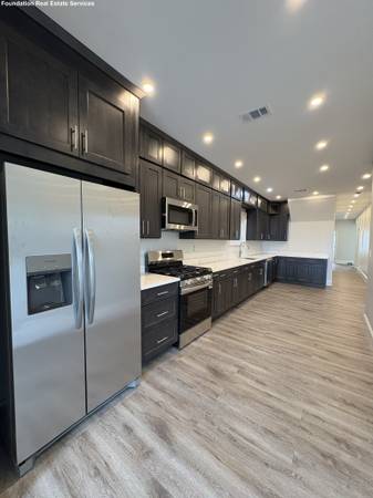 $4,200 / 3br - 1800ft2 - Fully renovated East Boston 3+ bed 3 bath available now! Luxury (East Boston)63620423308929123
