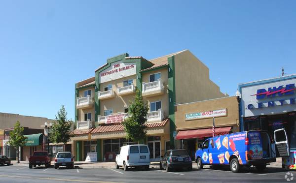 Open Retail Downtown Gilroy 1