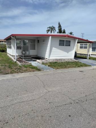 $16,000 / 2br - 2 BEDROOM / 2 BATH SINGLE WIDE MOBILE HOME! (Largo, Florida)64178777081219121