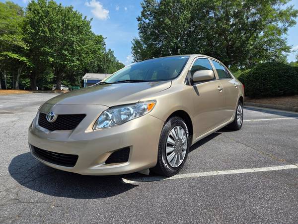 2010 TOYOTA COROLLA LE! ONLY 51 k Miles! GREAT CONDITION - $9,800 (Norcross)63620718142081120
