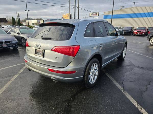 2011 Audi Q5 Premium Plus - $12,999 (Pre-Owned Luxury)63622858120193124