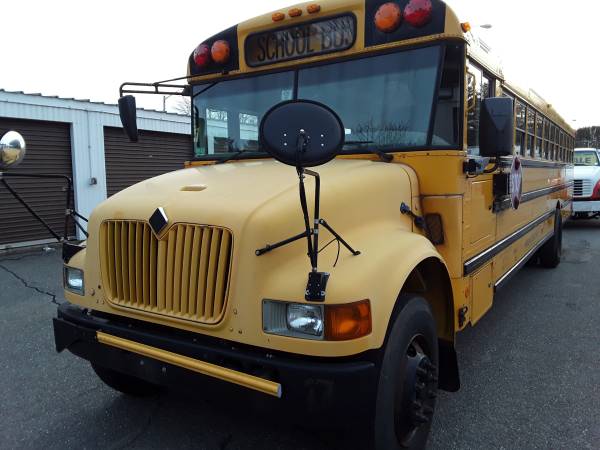 Autobús escolar internacional - $4,500 (Ayer, MA)63623725342851124