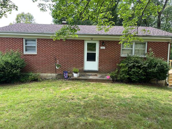 $950 / 2br - 950ft2 - Raintree Village Apartments - now taking applications (Bedford, VA)63851968894595120