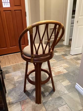 4 Rattan style Bar stools 1