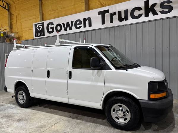 2017 Chevrolet Express 2500 Cargo Van 1