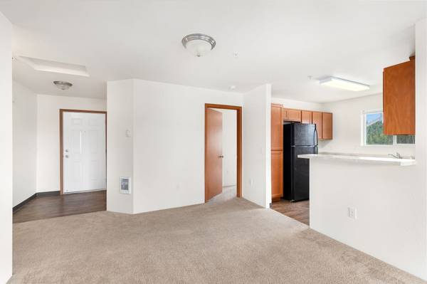 $1,625 / 2br - 984ft2 - View, Washer/Dryer, 2/bd (4034 West Idewild Loop, Coeur d'Alene, ID)63969876590594124