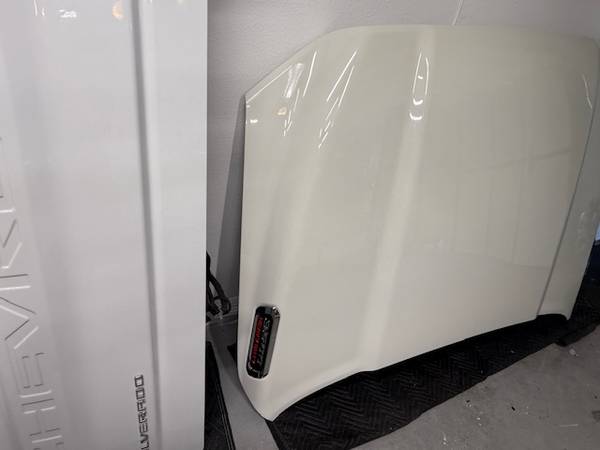 2019- 2025 RAM HOOD 2500/3500/4500/5500 - $775 (MINT COND TAKE OFF)63444028663427123