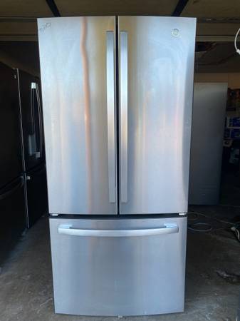 Refrigerator 33” 1