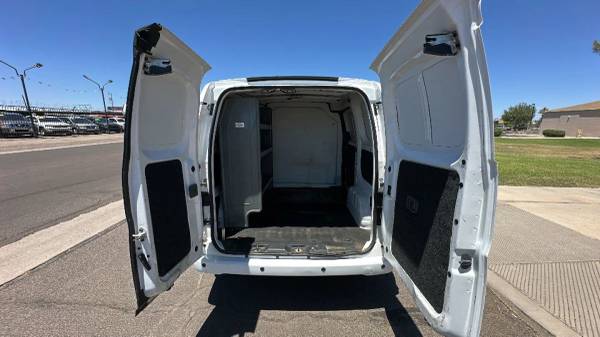 2021 Nissan NV200 - Financing - Photo 4