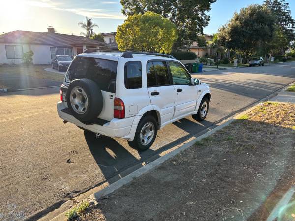 2002 Suzuki grand vitara 4x4 - $3,400 (Temple city)63616000215809121