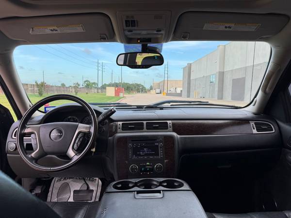 2008 GMC Sierra 1500 Denali Automático en Buen Estado - $8,800 (Houston)63622178553475124