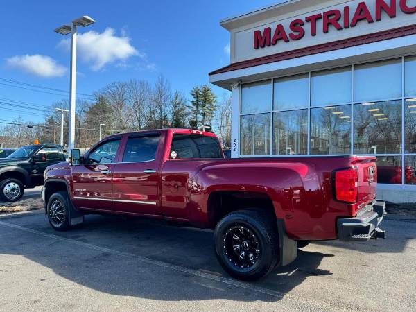 2019 GMC Sierra 3500HD DRW - Photo 11