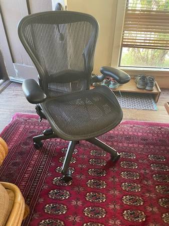 Herman Miller Aeron Chair 1