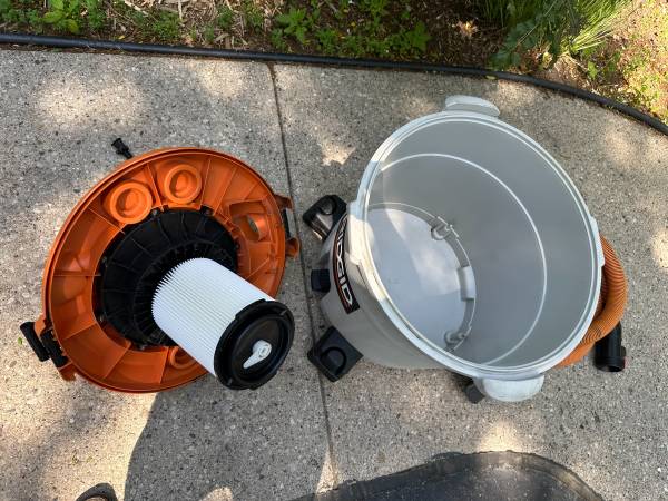 Aspirador húmedo y seco RIDGID Shop, 16 galones, filtro nuevo - $50 (Waukesha)63470465462659121