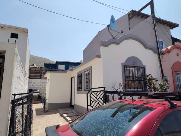 EN VENTA: CASA EN RESIDENCIAL DEL BOSQUE 1