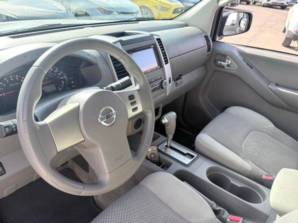 2011 Nissan Frontier Crew Cab - Photo 7