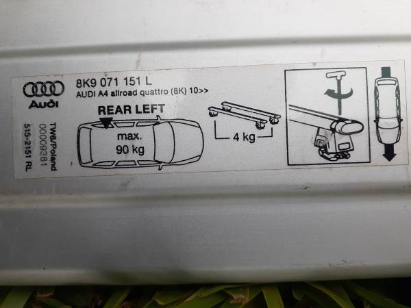 Audi A4 Barras transversales para portaequipajes P/N 8K9 071 151L - $80 (Orlando)62969132653827123
