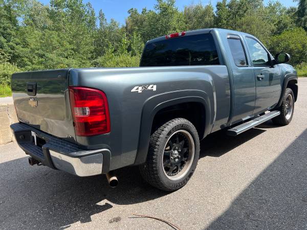 2009 Chevy Silverado 1500 4x4 Extra Cab - $4,500 (línea Mass / NH)63441284221313122