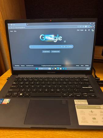 EXCELLENT CONDITION ASUS VIVOBOOK 14 1