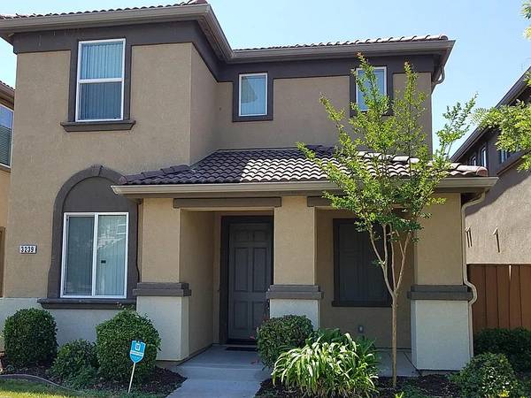 $1,050 / 4br - 2088ft2 - *\Spacious 4BR Natomas Home – 2-Story with Loft & 2-Car Garage!/* (Sacramento)63790665410177120