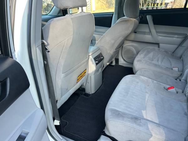 2012 TOYOTA HIGHLANDER - $6,500 (brentwood / oakley)63487074153601124