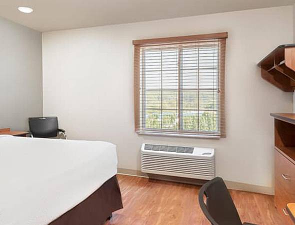 $330 / 1br - WEEKLY & MONTHLY RATES! plus Kids are Free & Pets Welcome (Chattanooga)63617452815363124