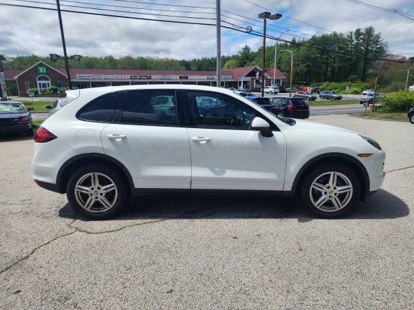 2014 Porsche Cayenne AWD SUV pocos kilómetros, excelente estado, un solo dueño - $17,995 (Rowley)63654727169155123