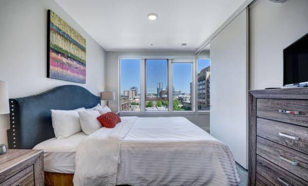 $1,710 / 1hab - 621ft2 - Balcón, Patio, Aire Acondicionado, Sala Segura para Bicicletas (The Pearl District)63672671181569123