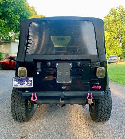 2004 Jeep Wrangler - $12,00063621419663873123