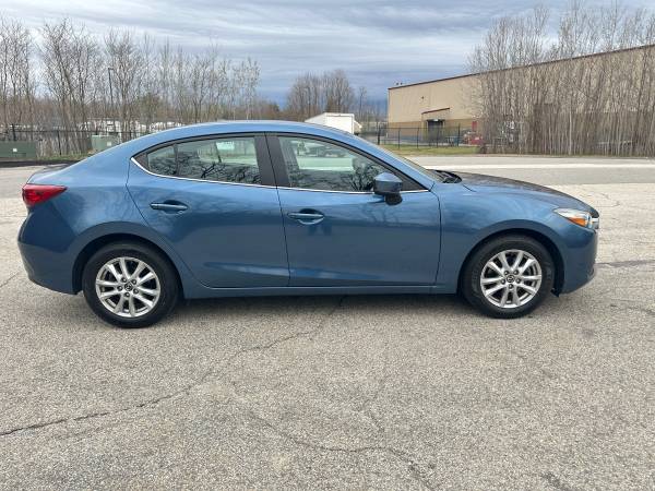 2017 Mazda 3 - Totalmente Serviciado - ¡Solo 49,000 Millas! - $12,20063622594072833123